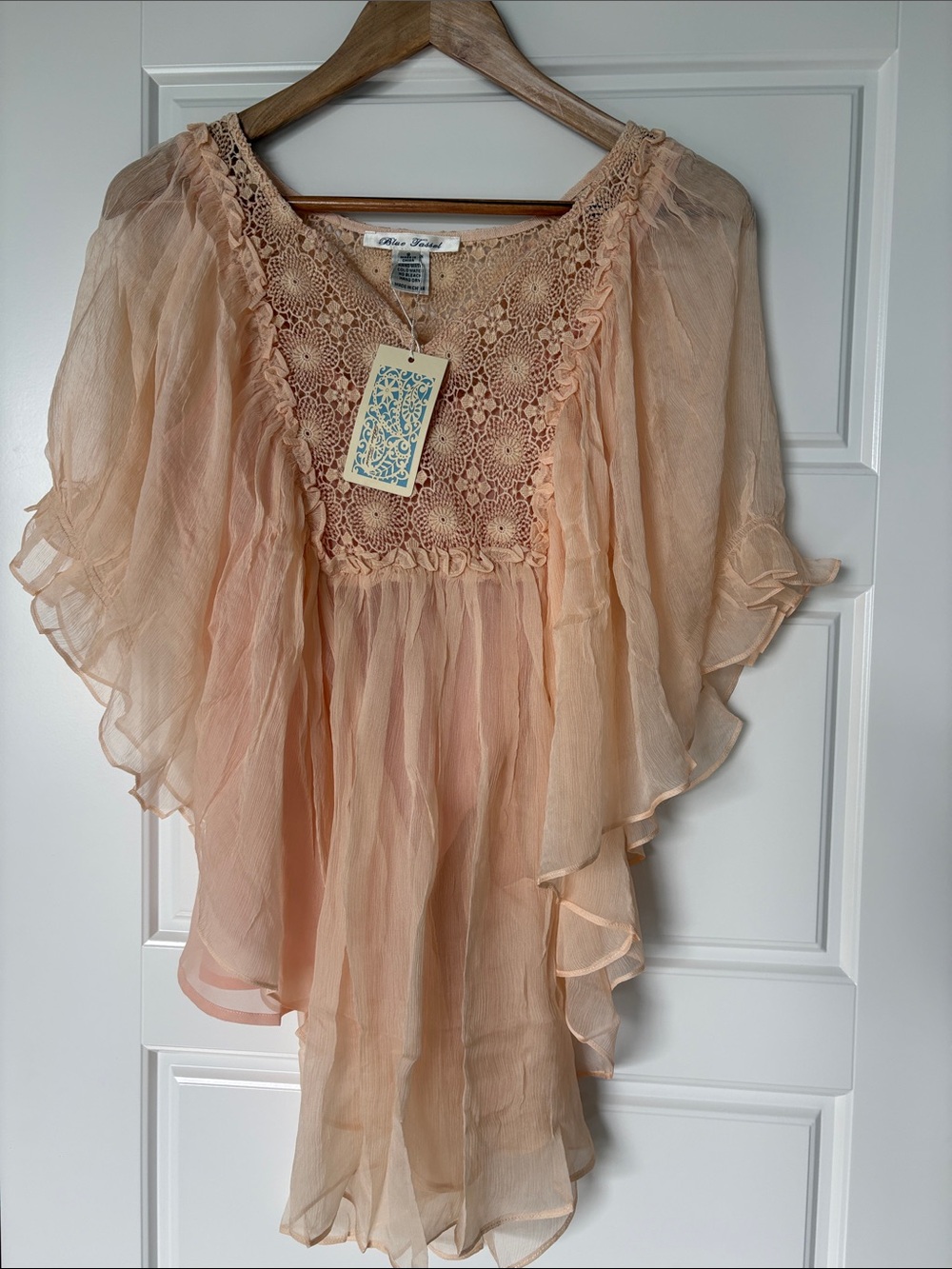 NWT Blue Tassel Boho Peach Crochet-Front Batwing Blouse Size Small